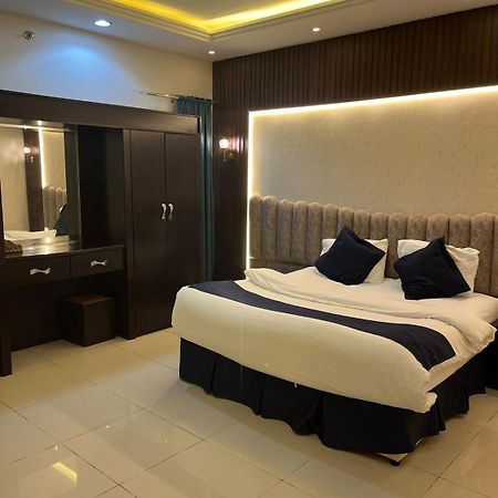 Rekaz Aparthotel Мека Екстериор снимка